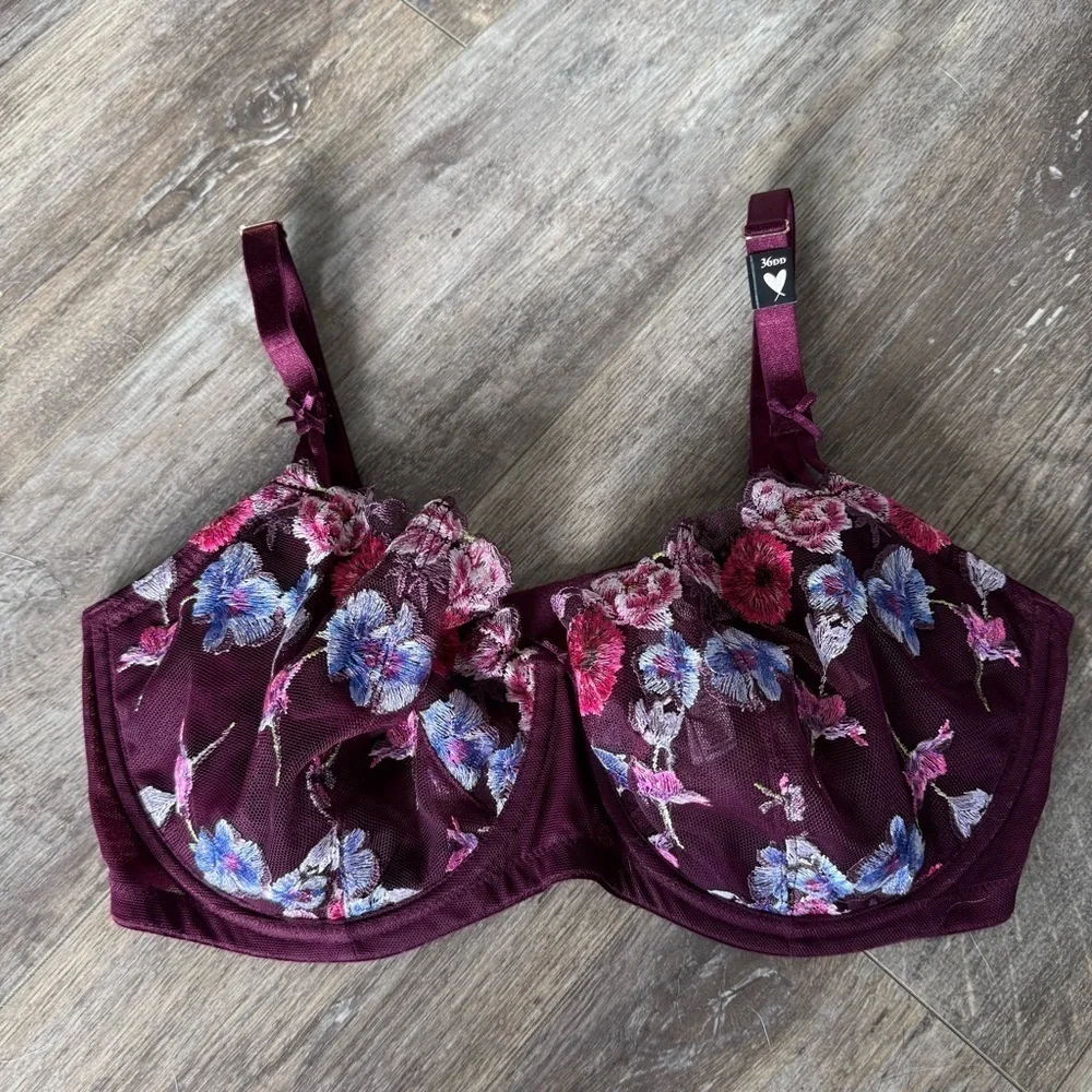 NWT! Victoria’s Secret Dream Angels Push-Up without Padding Floral Lace Bra